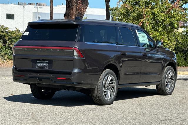 new 2025 Lincoln Navigator car, priced at $106,255