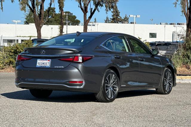 used 2022 Lexus ES 300h car, priced at $37,888