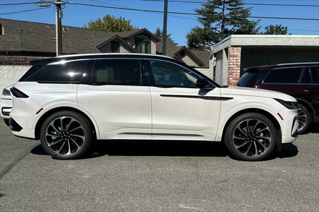 new 2024 Lincoln Nautilus car, priced at $76,610