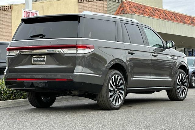 used 2023 Lincoln Navigator car, priced at $88,888