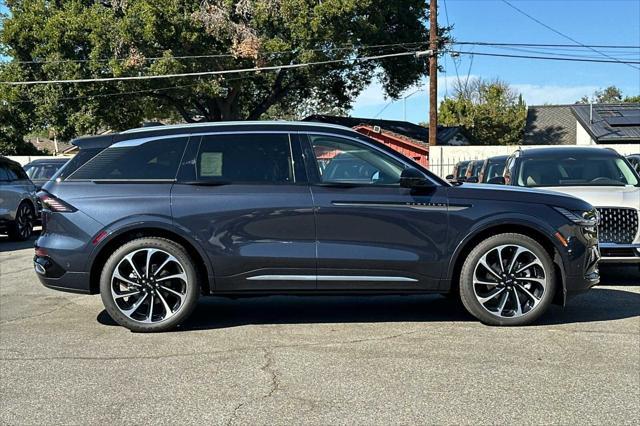 new 2024 Lincoln Nautilus car, priced at $75,110