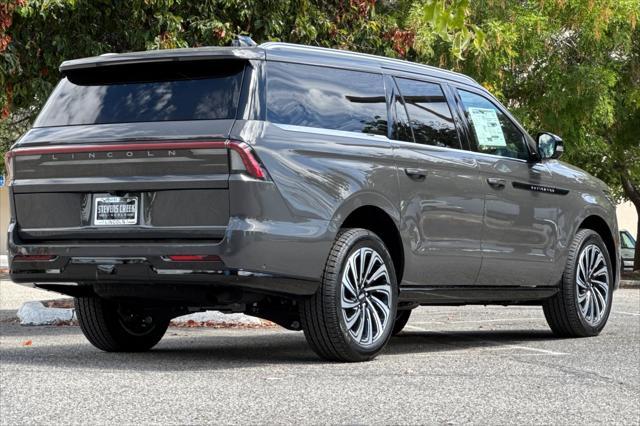 new 2025 Lincoln Navigator car, priced at $123,485