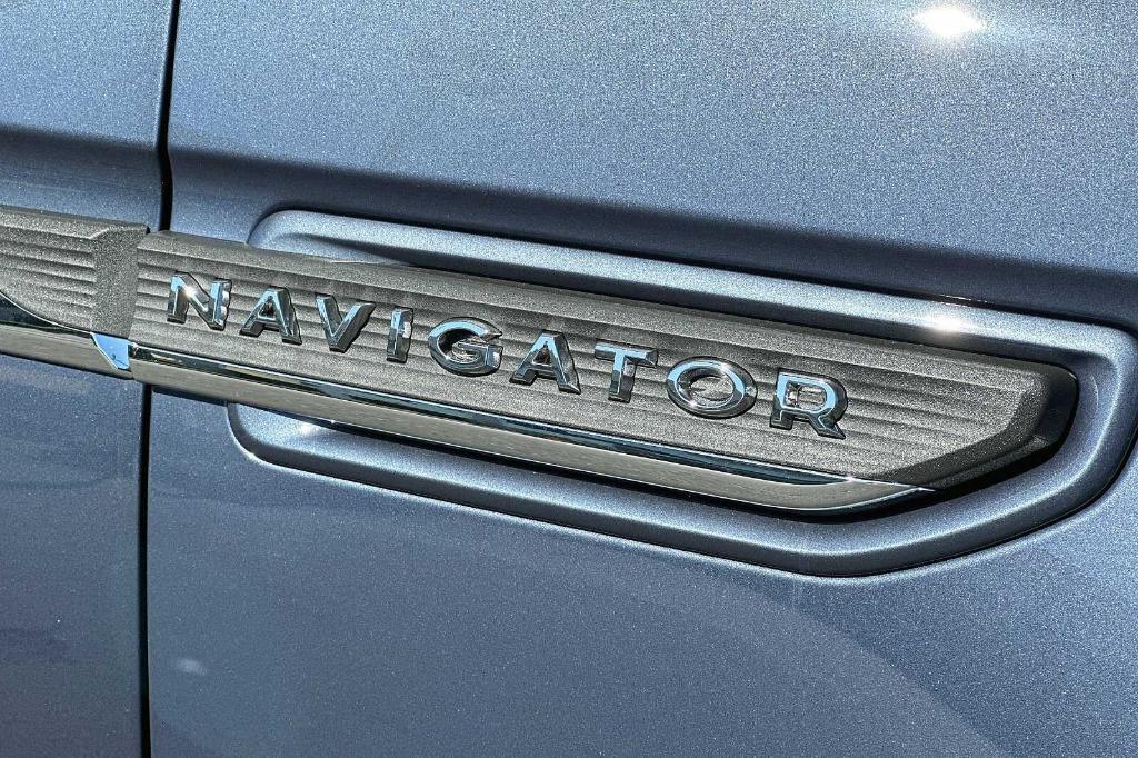 new 2023 Lincoln Navigator car, priced at $97,377