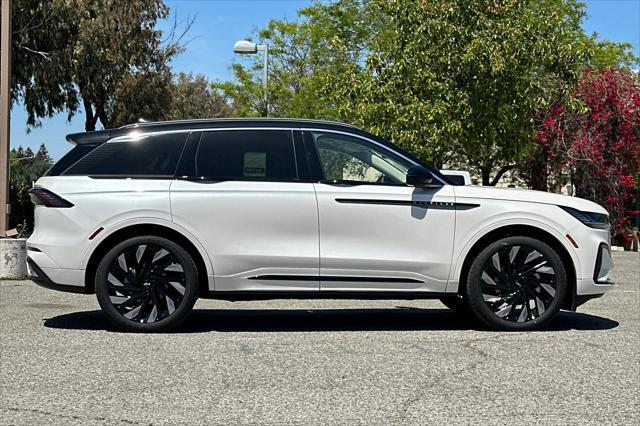 new 2025 Lincoln Nautilus car, priced at $82,790