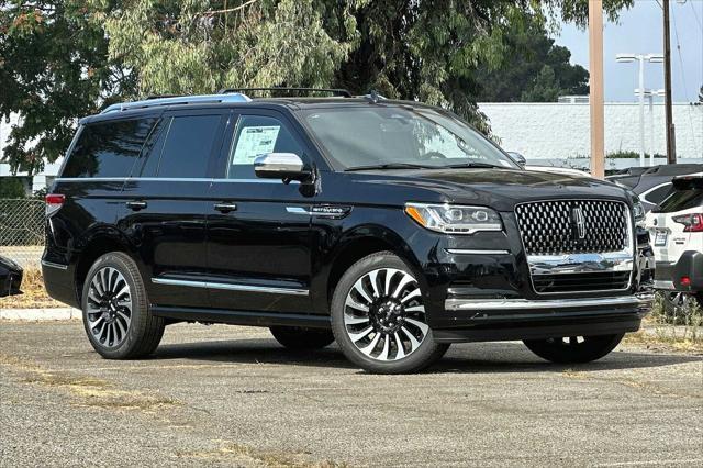 new 2023 Lincoln Navigator car, priced at $95,705