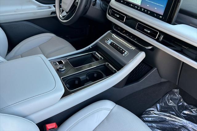 new 2025 Lincoln Aviator car, priced at $67,475