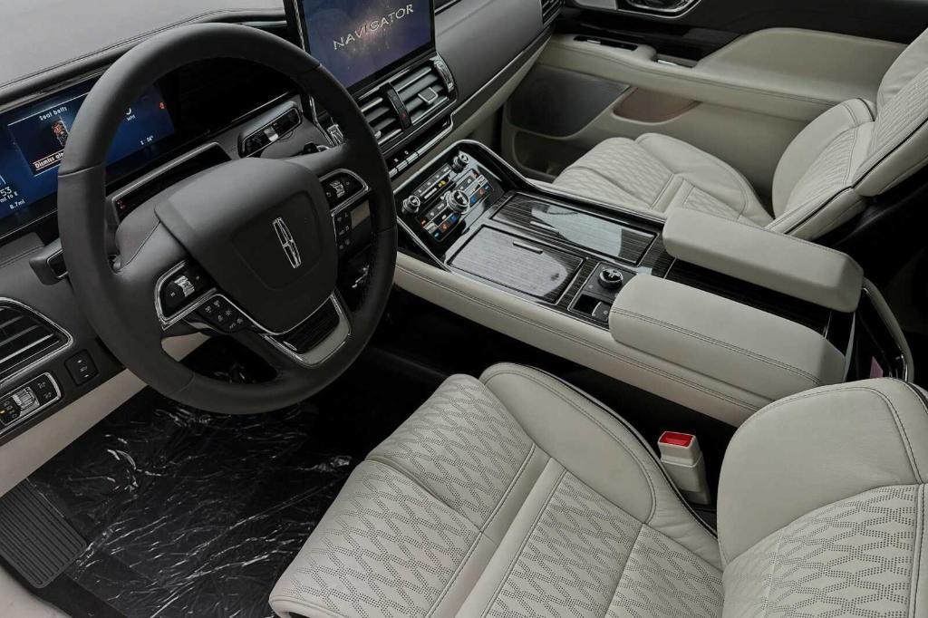 new 2024 Lincoln Navigator L car, priced at $119,865