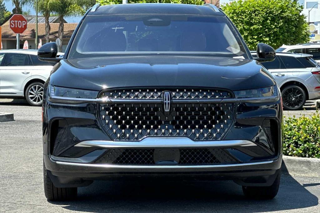 new 2024 Lincoln Nautilus car, priced at $75,860