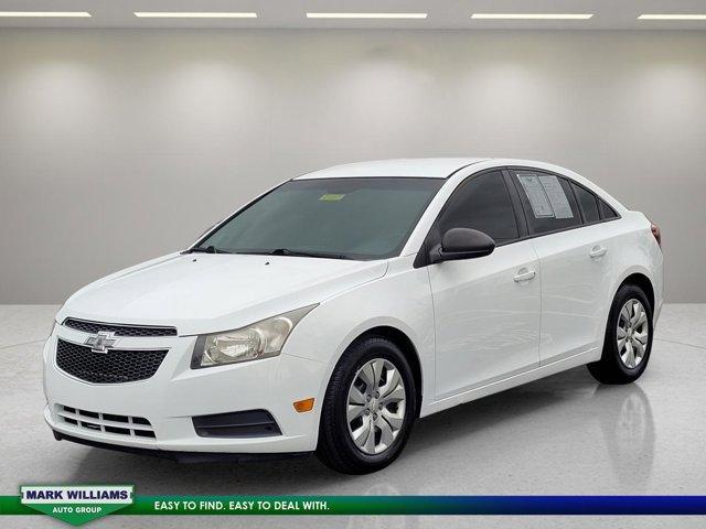 used 2014 Chevrolet Cruze car, priced at $7,898