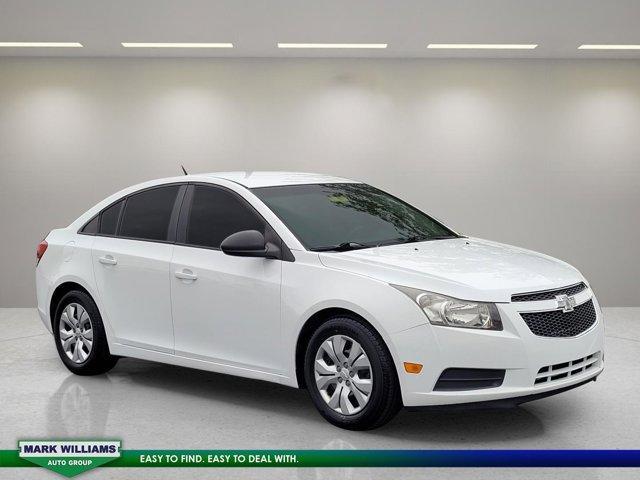 used 2014 Chevrolet Cruze car, priced at $7,898