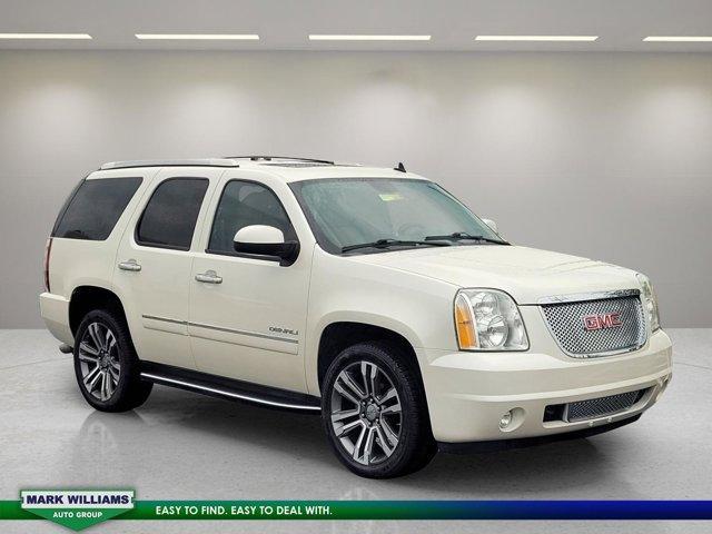 used 2014 GMC Yukon car, priced at $17,595
