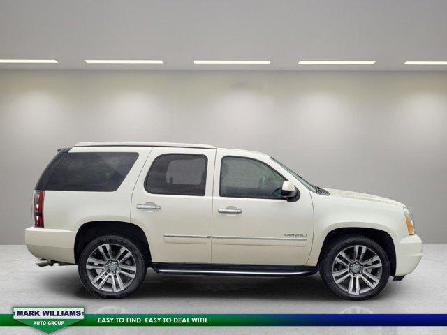 used 2014 GMC Yukon car, priced at $17,595