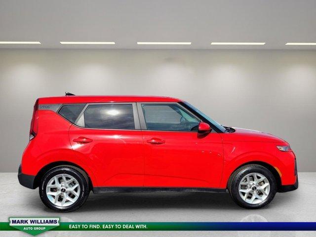 used 2021 Kia Soul car, priced at $16,498