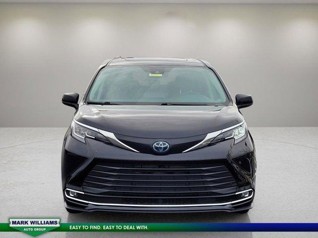 used 2023 Toyota Sienna car, priced at $41,698