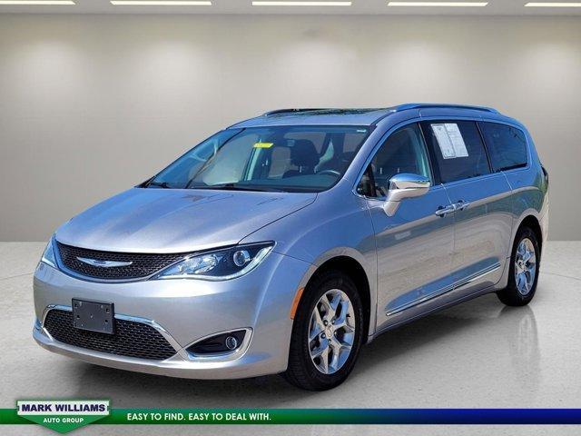 used 2020 Chrysler Pacifica car, priced at $28,998