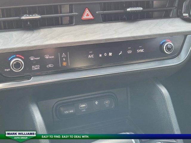used 2024 Kia Sportage car, priced at $34,998