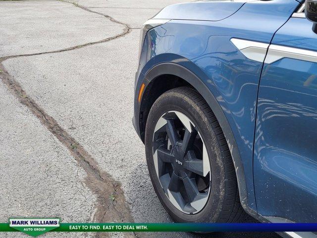 used 2025 Kia Sorento Hybrid car, priced at $37,898