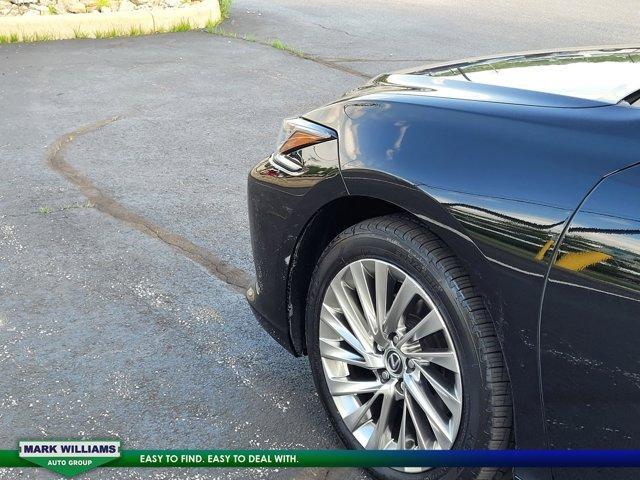used 2023 Lexus ES 350 car, priced at $38,998