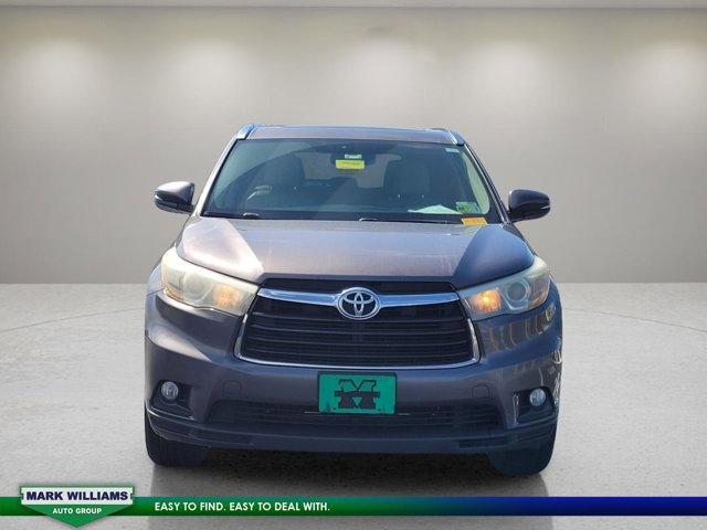 used 2015 Toyota Highlander car, priced at $14,499