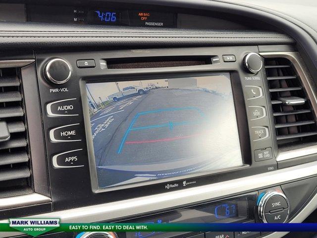 used 2015 Toyota Highlander car, priced at $13,498