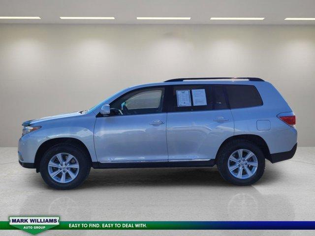 used 2013 Toyota Highlander car, priced at $14,798