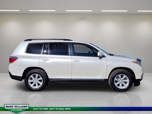 used 2013 Toyota Highlander car, priced at $14,798