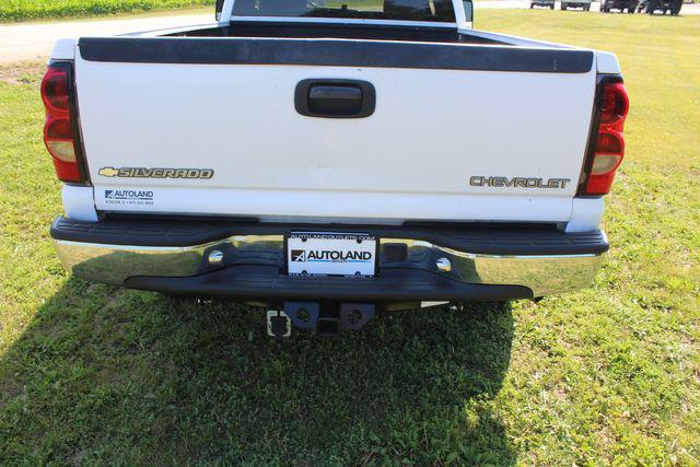 used 2004 Chevrolet Silverado 2500 car, priced at $23,445