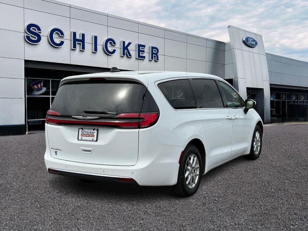 used 2023 Chrysler Pacifica car, priced at $21,989