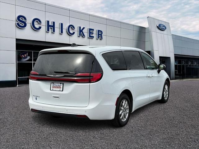 used 2023 Chrysler Pacifica car, priced at $22,914