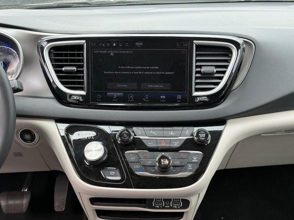 used 2023 Chrysler Pacifica car, priced at $21,989