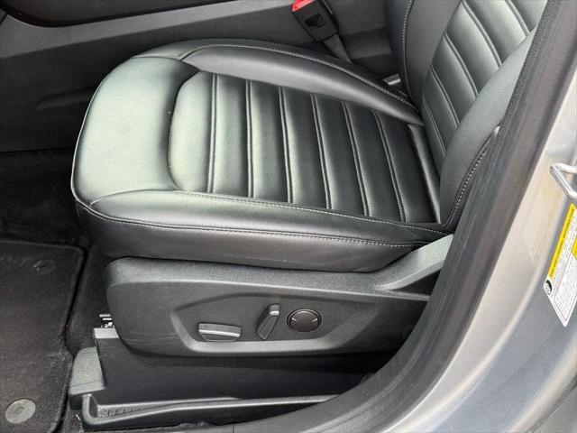 used 2022 Ford Edge car, priced at $25,000