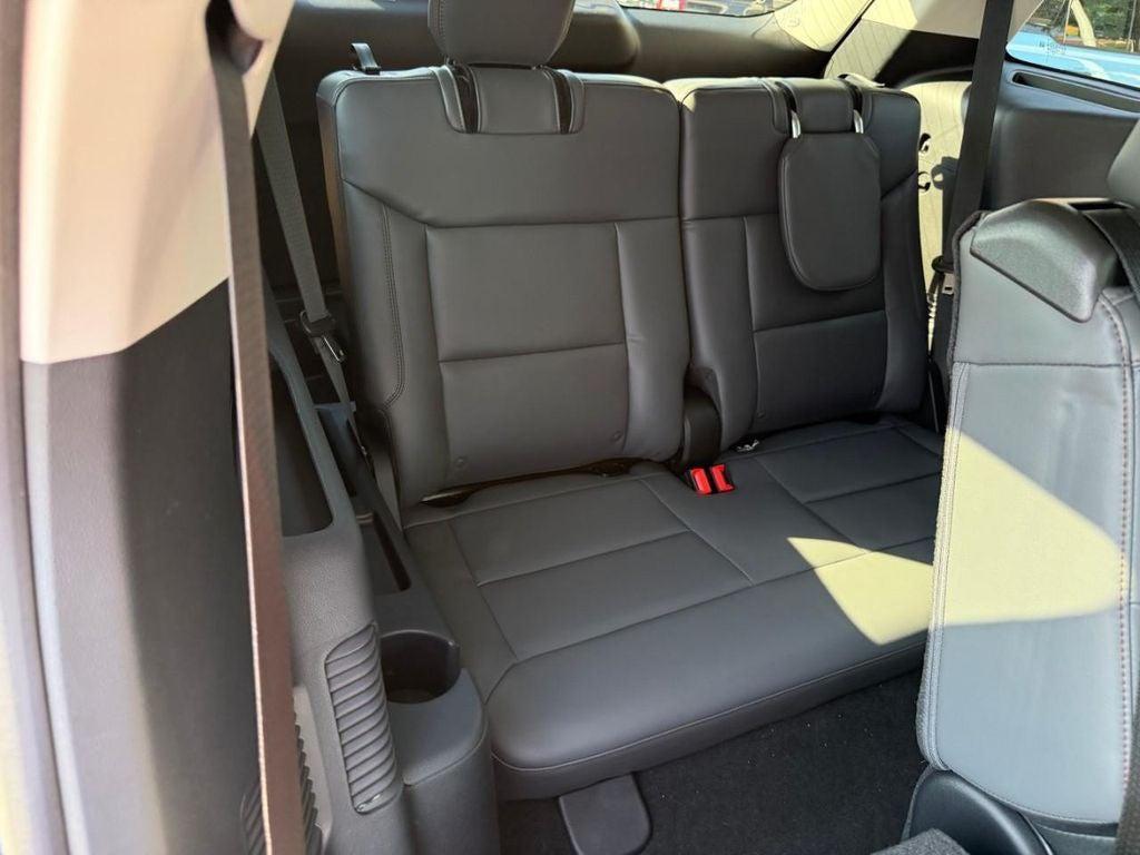 new 2025 Ford Explorer car, priced at $48,115