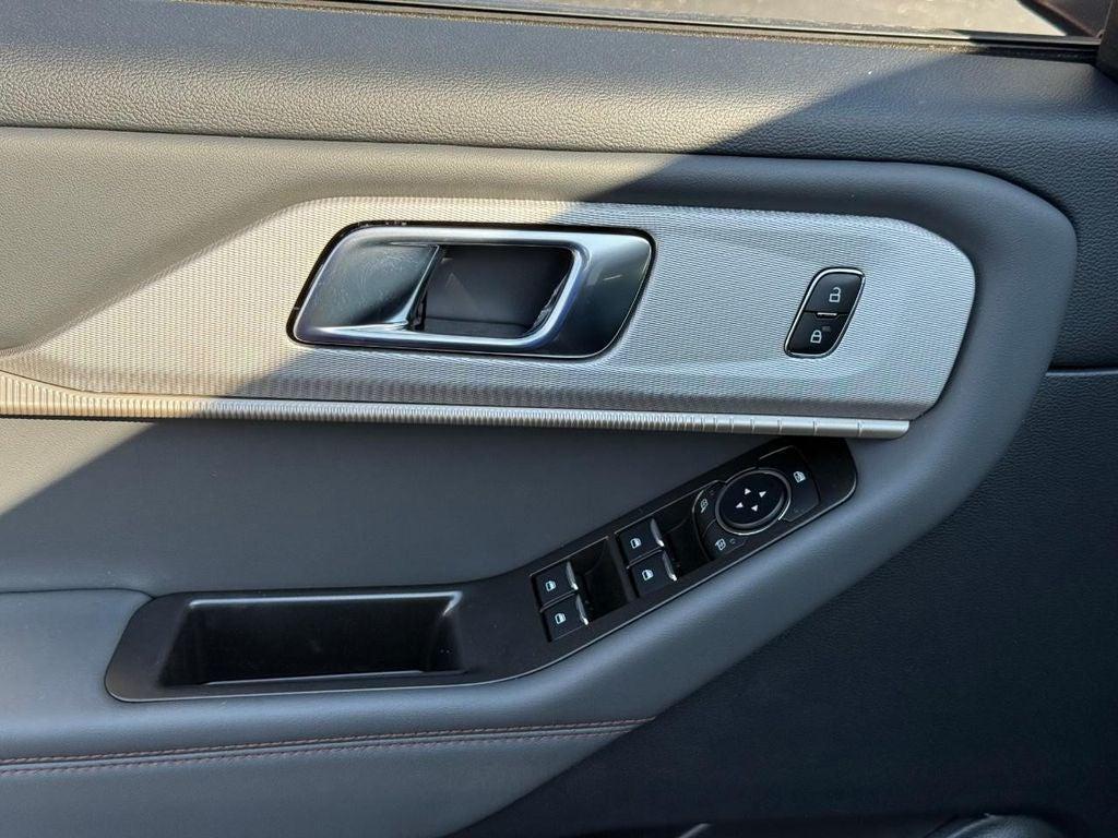 new 2025 Ford Explorer car, priced at $48,115