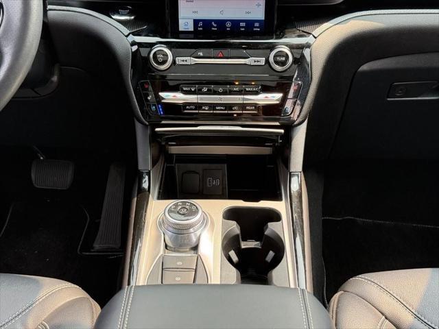 used 2024 Ford Explorer car, priced at $49,029