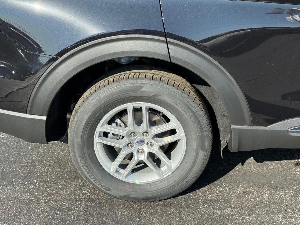 new 2025 Ford Explorer car, priced at $41,205