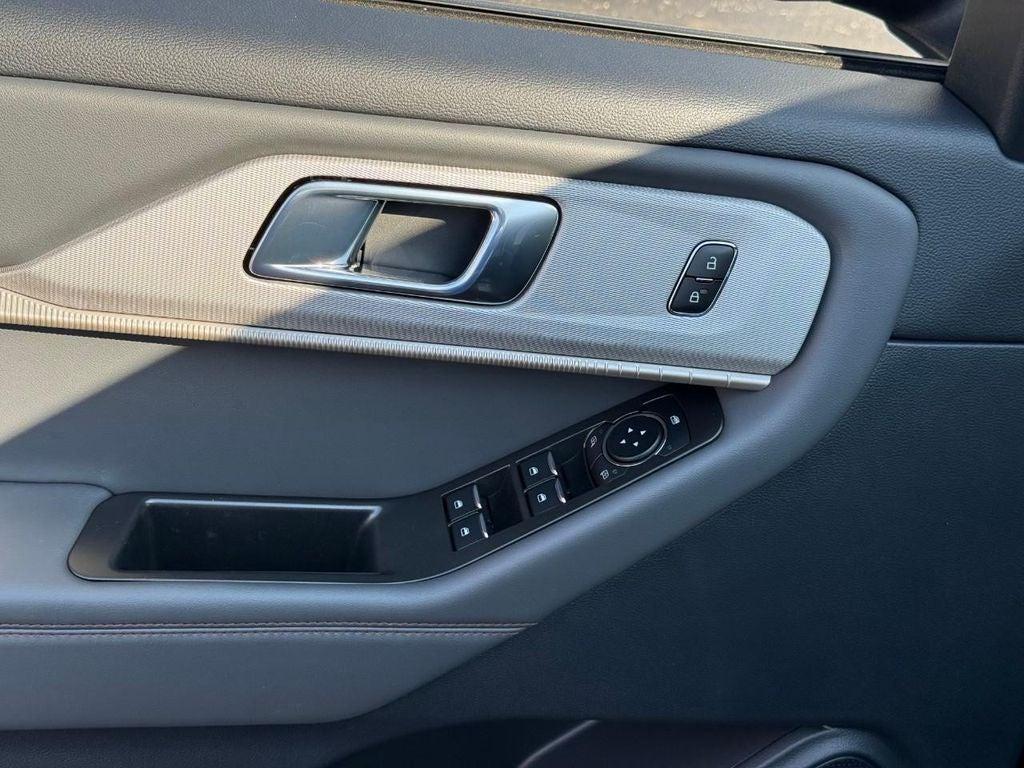 new 2025 Ford Explorer car, priced at $41,205
