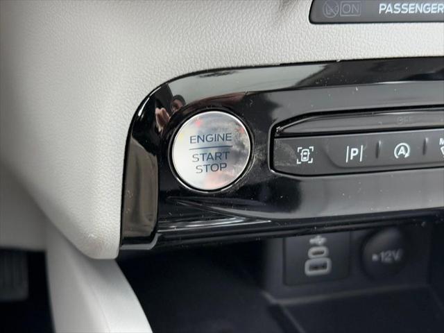 new 2025 Ford Escape car, priced at $39,031