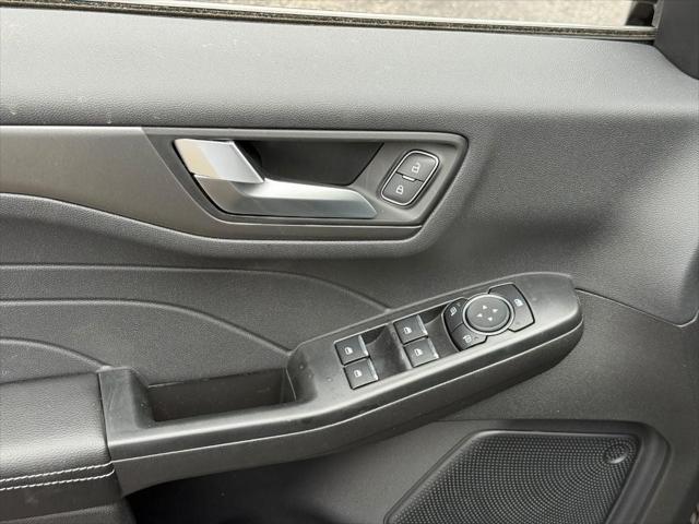 new 2025 Ford Escape PHEV car, priced at $35,150