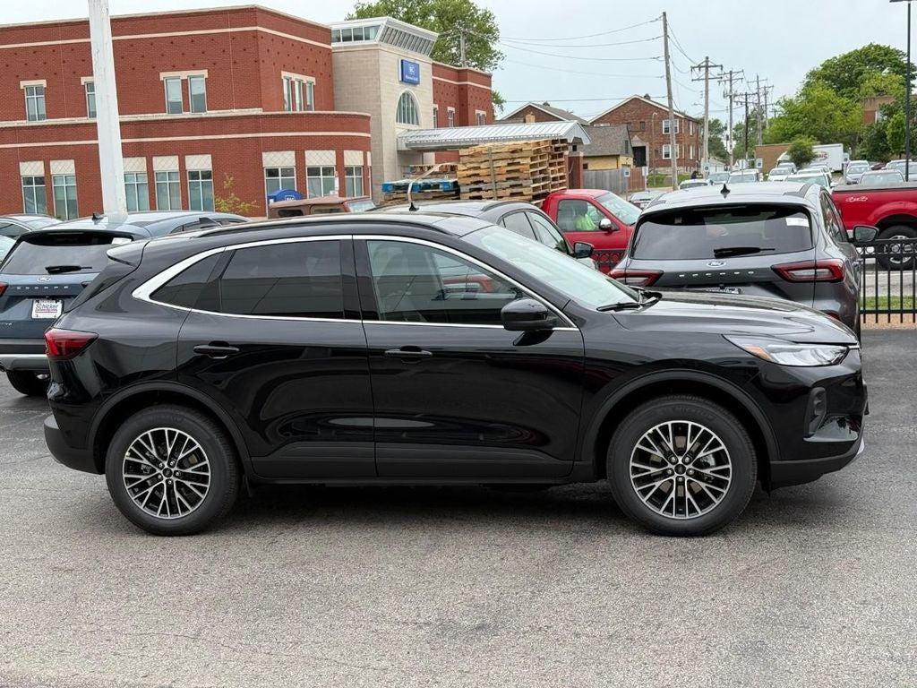 new 2025 Ford Escape PHEV car, priced at $32,991