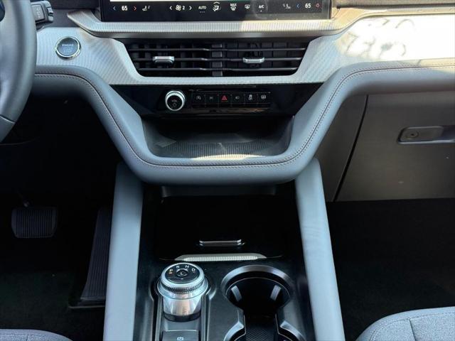 new 2025 Ford Explorer car, priced at $40,436