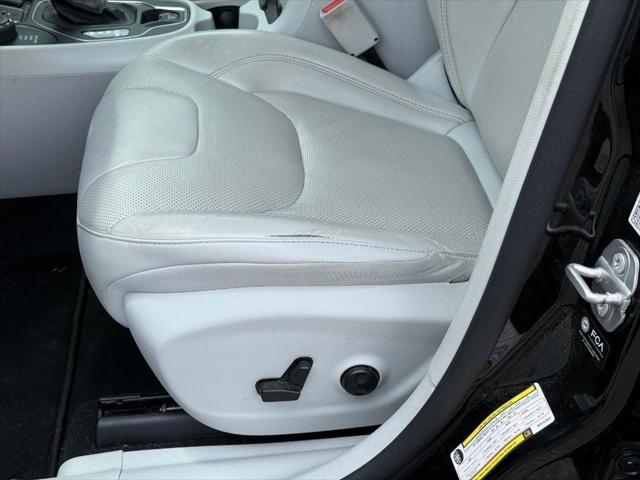 used 2021 Jeep Cherokee car, priced at $22,495