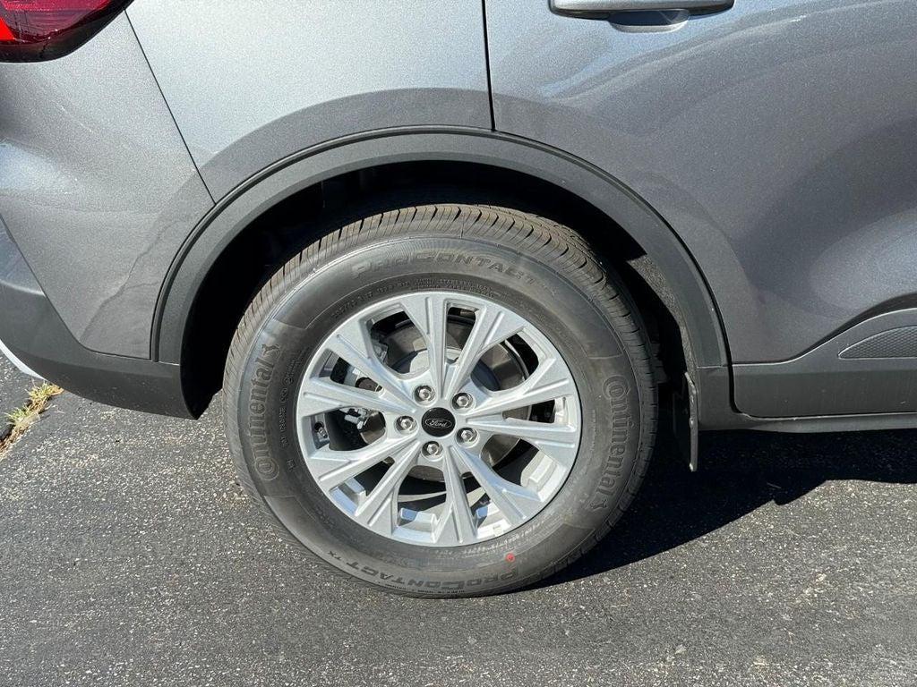 new 2025 Ford Escape car, priced at $29,255