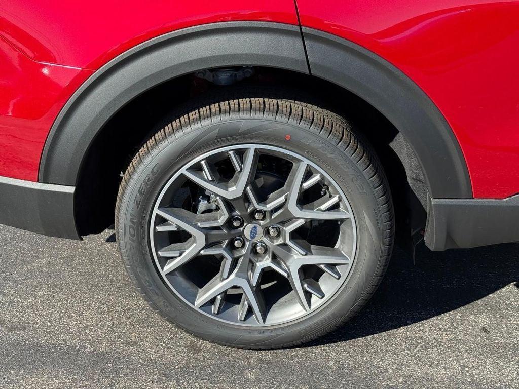 new 2025 Ford Explorer car, priced at $57,957