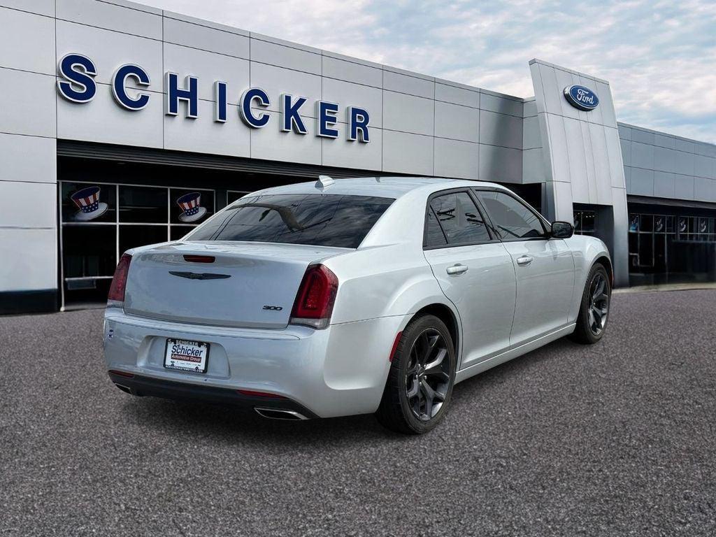 used 2021 Chrysler 300 car, priced at $18,383