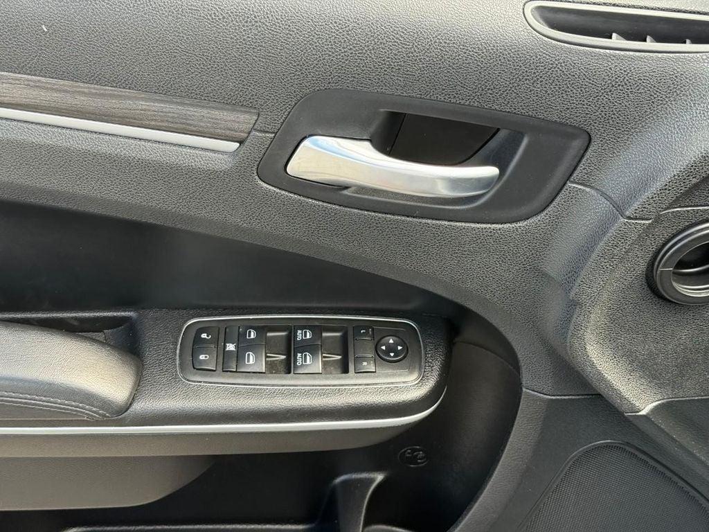 used 2021 Chrysler 300 car, priced at $18,383