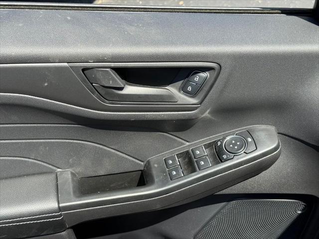 new 2025 Ford Escape car, priced at $30,410