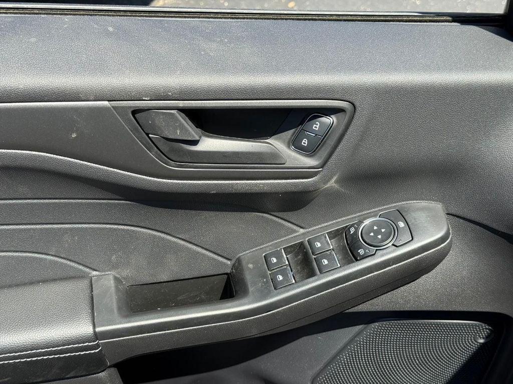 new 2025 Ford Escape car, priced at $27,396