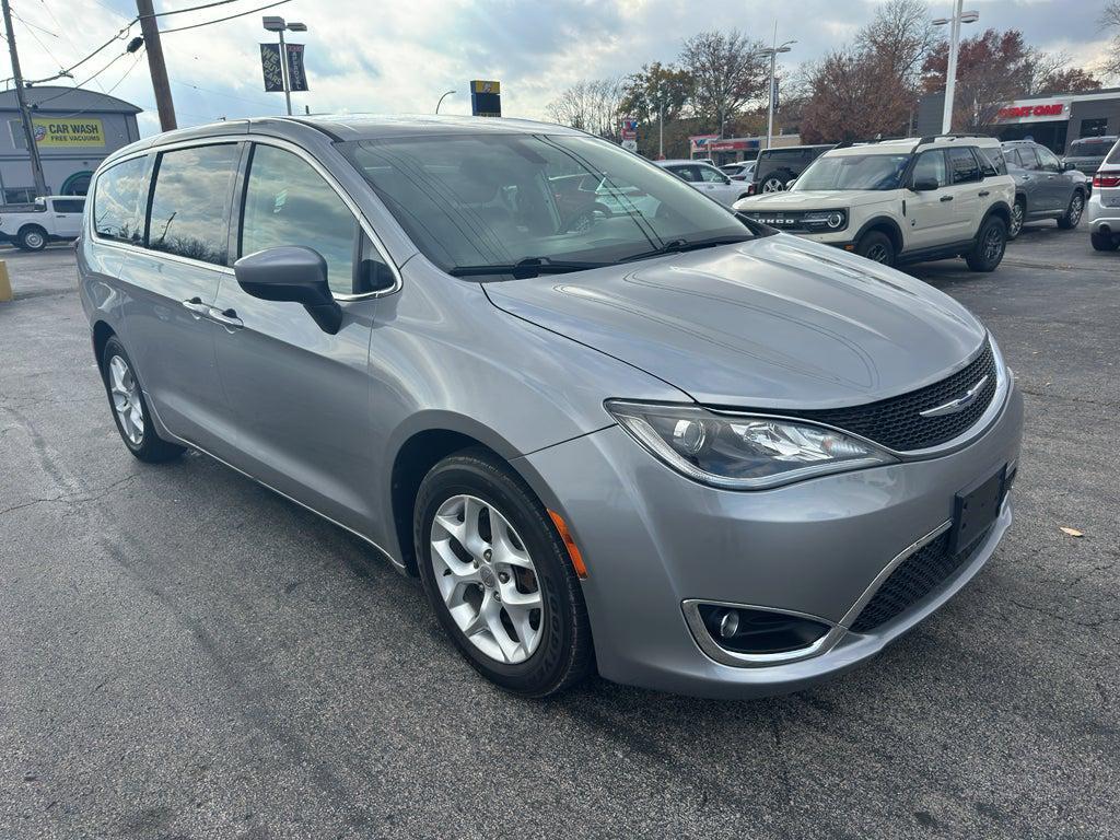 used 2017 Chrysler Pacifica car, priced at $12,875