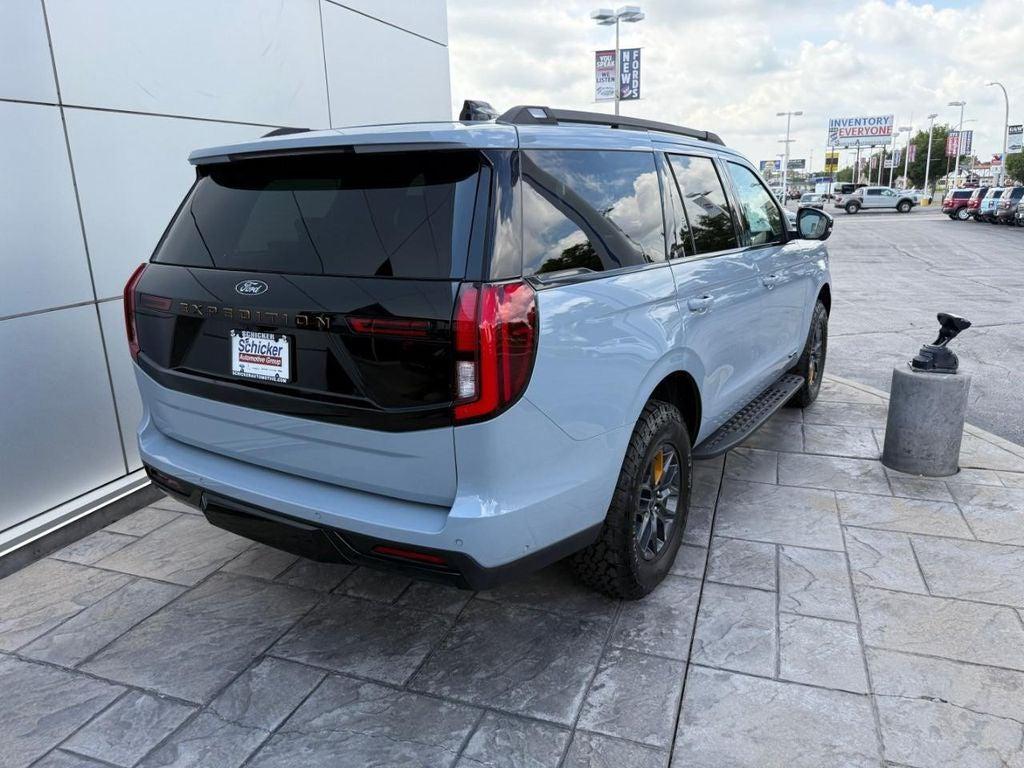 new 2025 Ford Expedition car, priced at $81,515