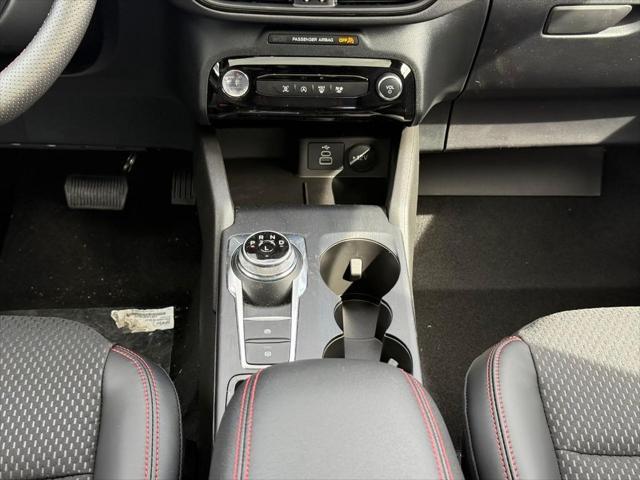 new 2025 Ford Escape car, priced at $30,638
